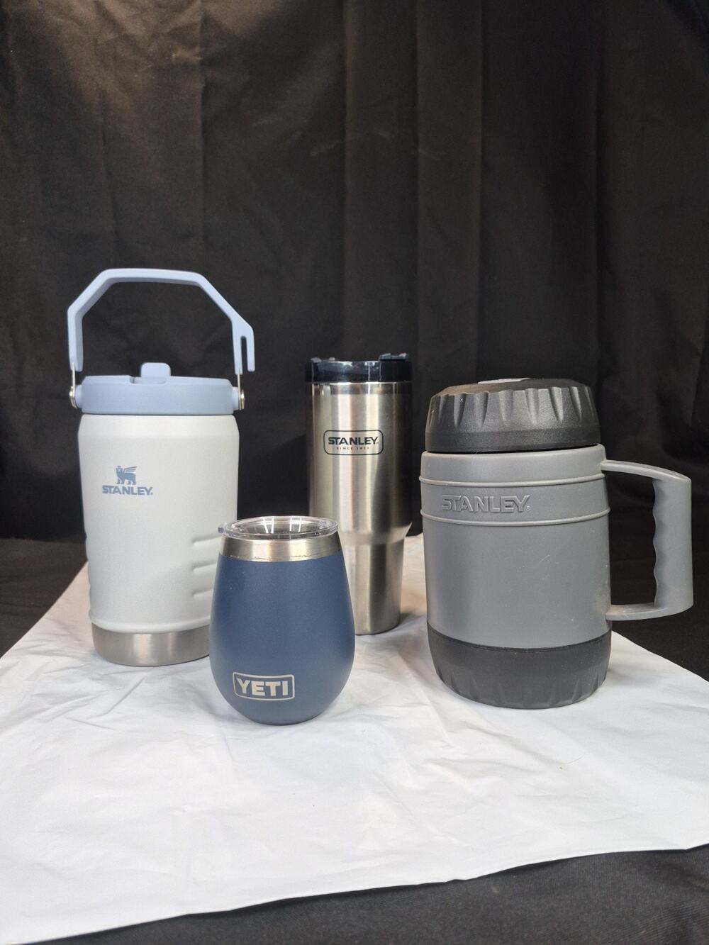 Lot of 4 Yeti / Stanley Thermos 's , Mugs For Hot And Cold Drinks..Various Size